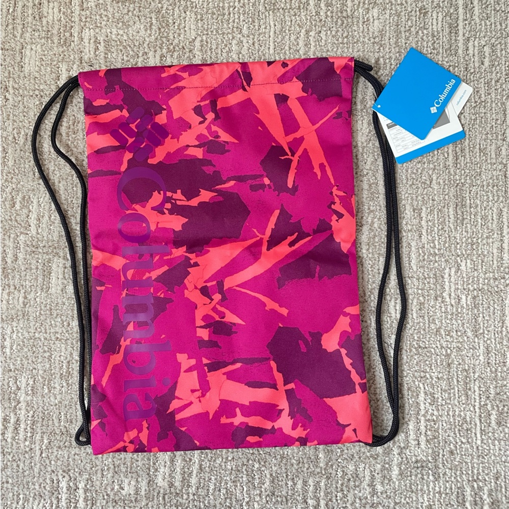 NWT Columbia Zigzag Drawstring pack